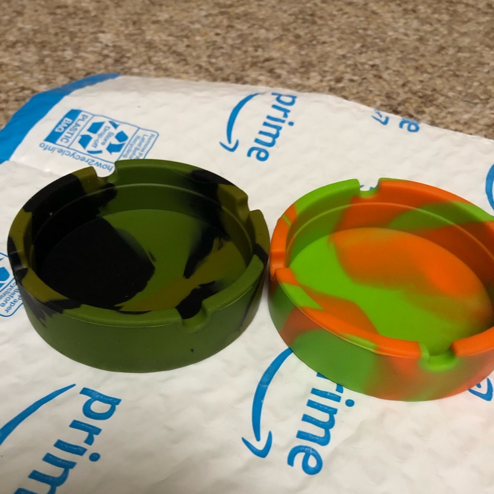 These are sold but I can’t delete the post for some reason